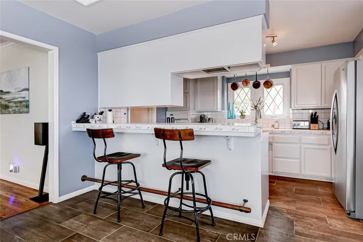 Breakfast bar