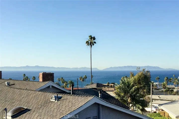 View from sunroom and living​​‌​​​​‌​​‌‌​​‌​​​‌‌​​​‌​​‌‌​​‌‌​​‌‌​​​​ room