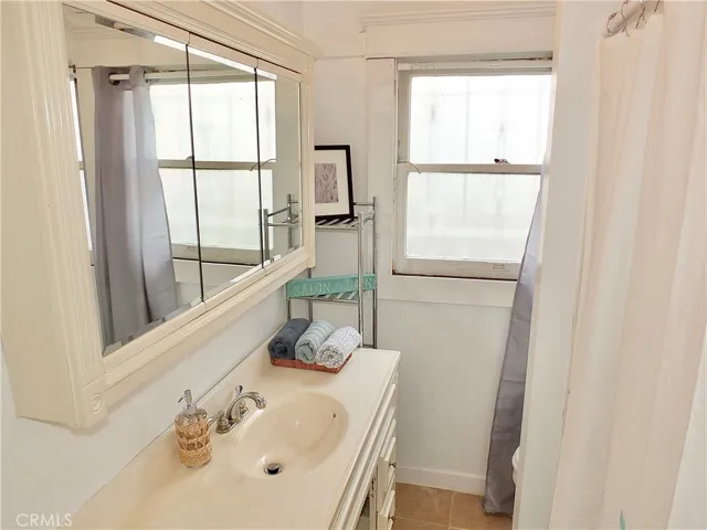 2290 Pasadena Avenue, Long Beach, California 90806