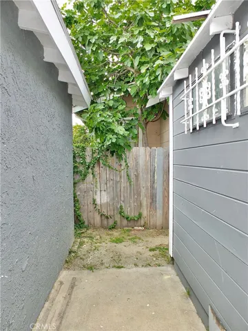 2290 Pasadena Avenue, Long Beach, California 90806