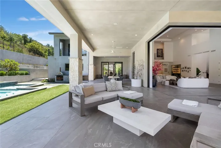 19892 Summit Trail Road, Trabuco Canyon, California 92679