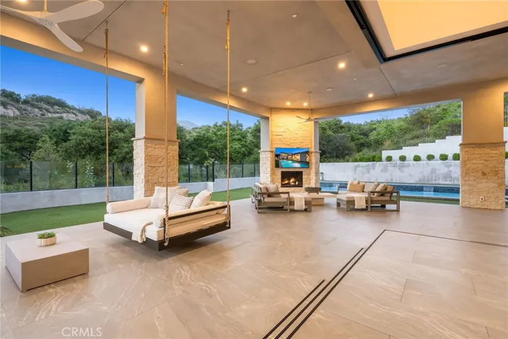 19892 Summit Trail Road, Trabuco Canyon, California 92679