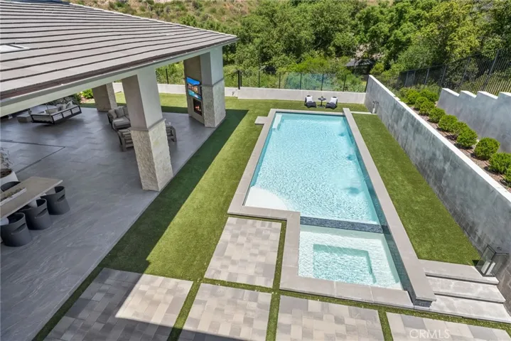 19892 Summit Trail Road, Trabuco Canyon, California 92679