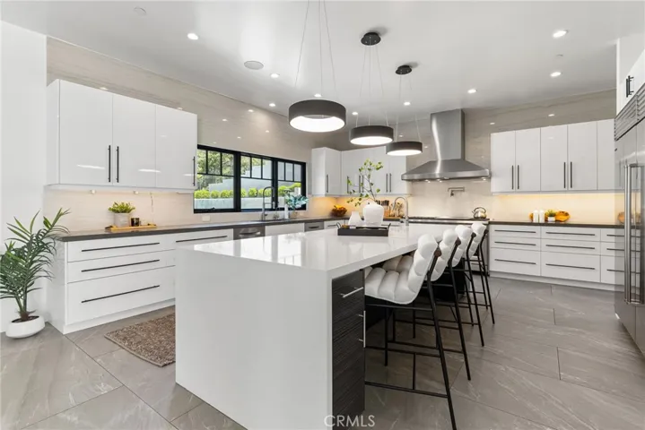 19892 Summit Trail Road, Trabuco Canyon, California 92679
