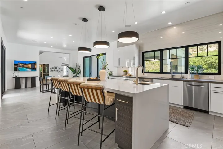 19892 Summit Trail Road, Trabuco Canyon, California 92679