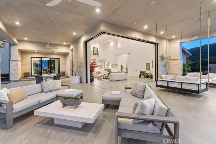 19892 Summit Trail Road, Trabuco Canyon, California 92679