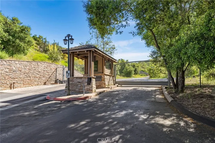 19892 Summit Trail Road, Trabuco Canyon, California 92679