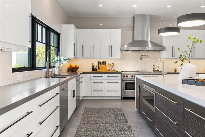 19892 Summit Trail Road, Trabuco Canyon, California 92679