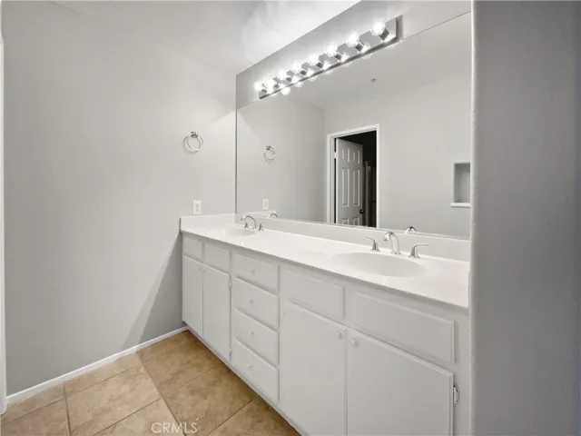 39690 Columbia Union Drive B, Murrieta, California 92563