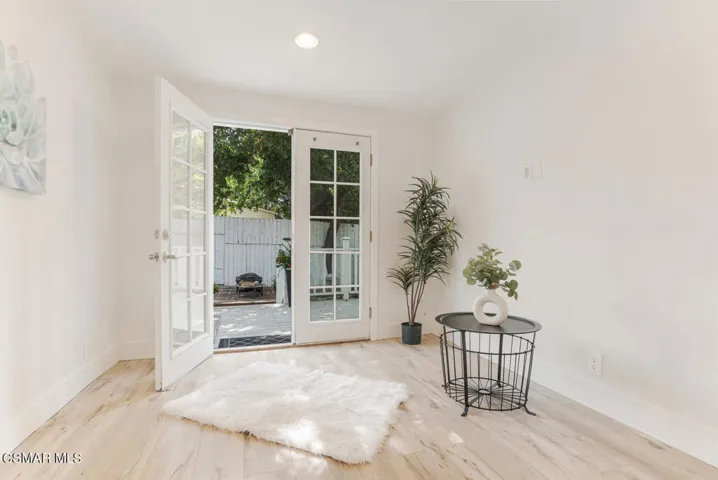 2884 Crescent Way Thousand-large-025-006