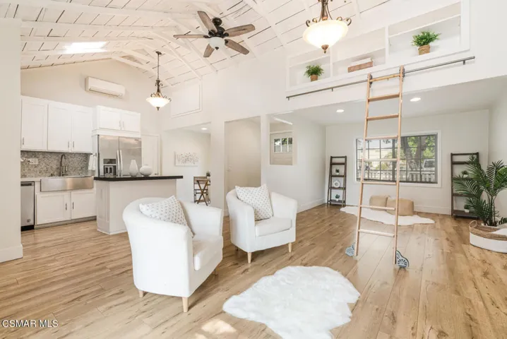 2884 Crescent Way Thousand-large-011-012