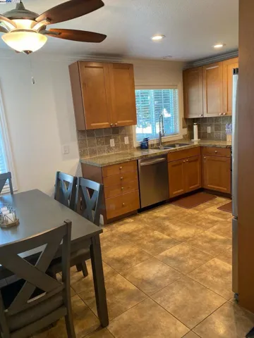 20527 Wisteria St, Castro Valley, California 94546