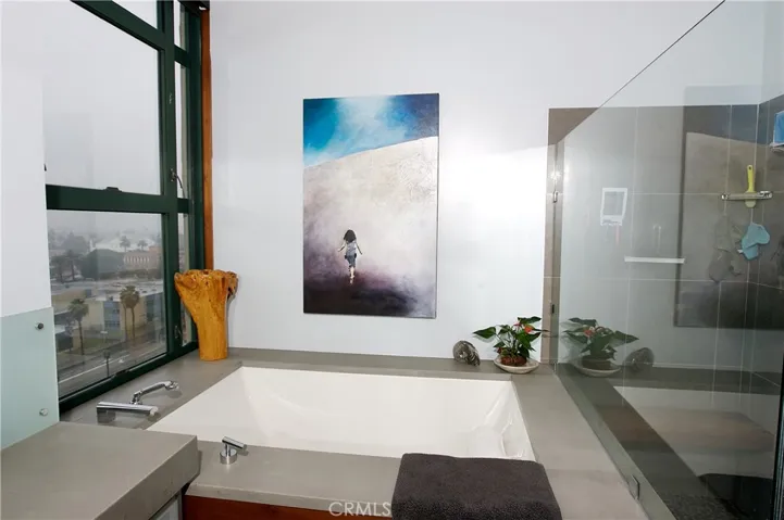 100 W 5th Street 9a, Long Beach, California 90802