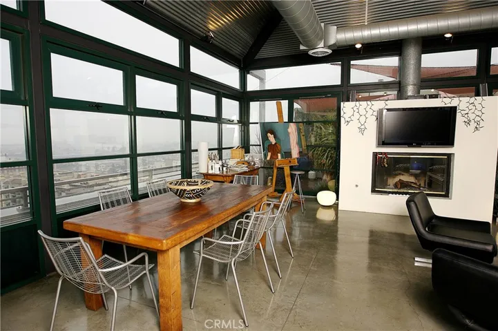 100 W 5th Street 9a, Long Beach, California 90802