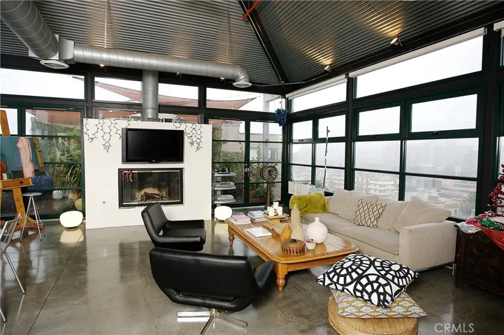 100 W 5th Street 9a, Long Beach, California 90802