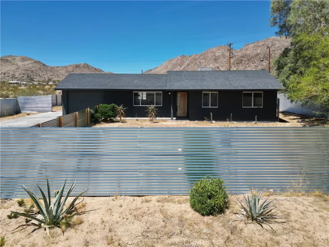 4590 Avenida Del Sol, Joshua Tree, California 92252