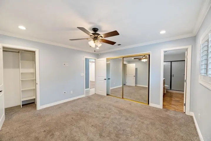 2 Closets