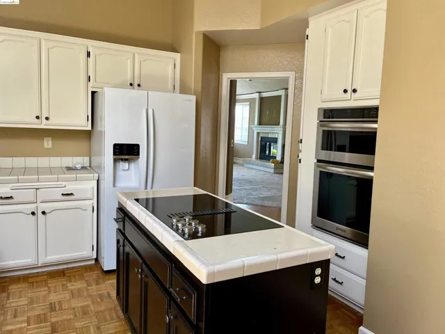 2420 Wayfarer Ct, Discovery Bay, California 94505