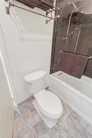5540 Sylmar Avenue 5, Sherman Oaks, California 91401
