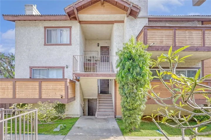 5540 Sylmar Avenue 5, Sherman Oaks, California 91401