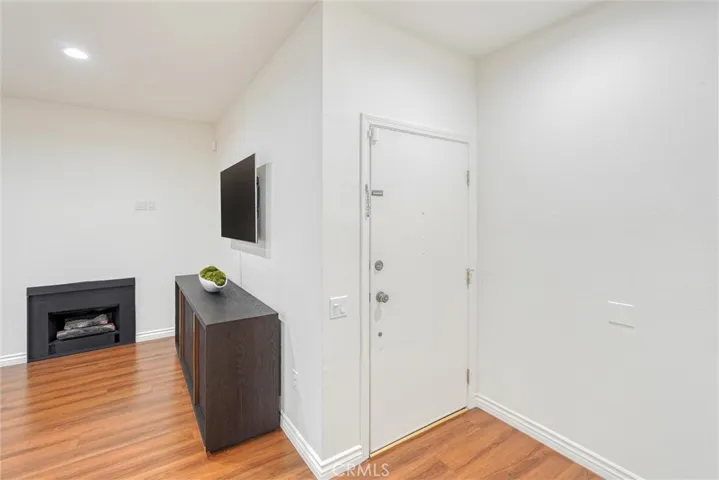 5540 Sylmar Avenue 5, Sherman Oaks, California 91401