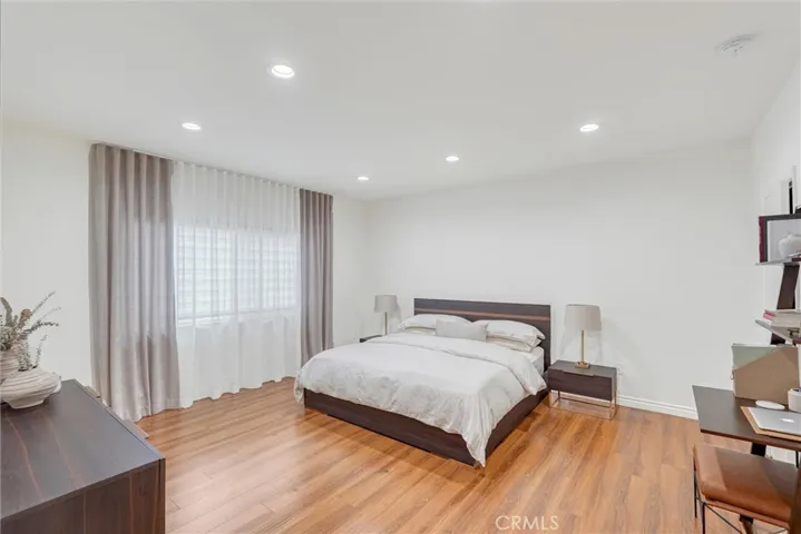 5540 Sylmar Avenue 5, Sherman Oaks, California 91401