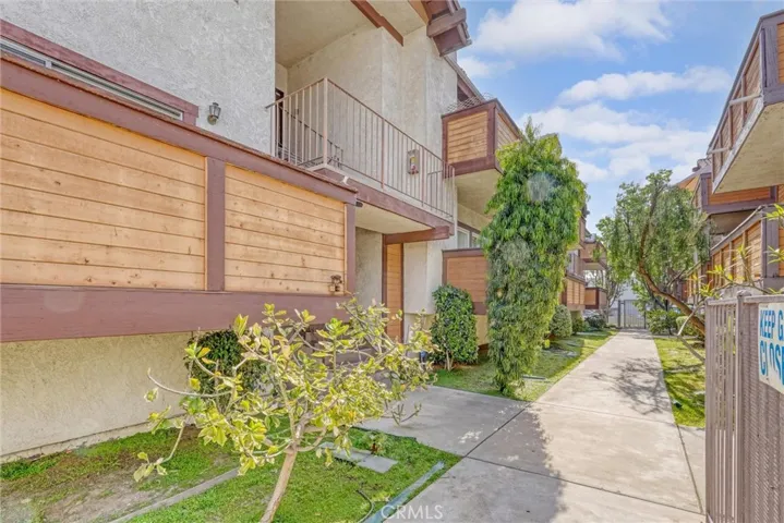 5540 Sylmar Avenue 5, Sherman Oaks, California 91401
