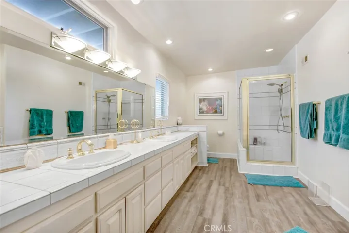 23780 Clarendon Street, Woodland Hills, California 91367