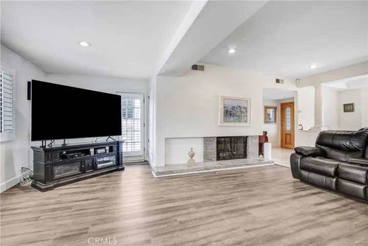 23780 Clarendon Street, Woodland Hills, California 91367
