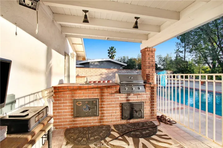 23780 Clarendon Street, Woodland Hills, California 91367