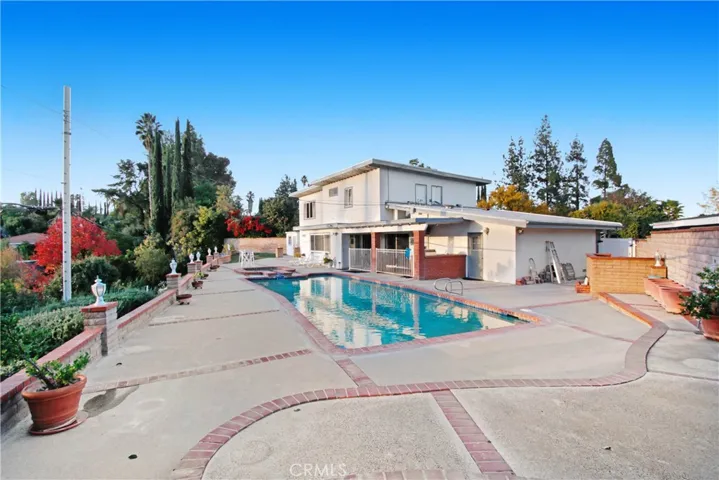 23780 Clarendon Street, Woodland Hills, California 91367