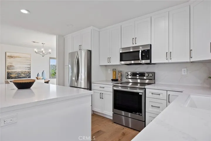 12695 Camino Vuelo, San Diego, California 92128