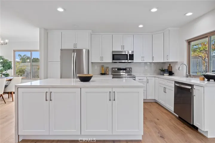 12695 Camino Vuelo, San Diego, California 92128