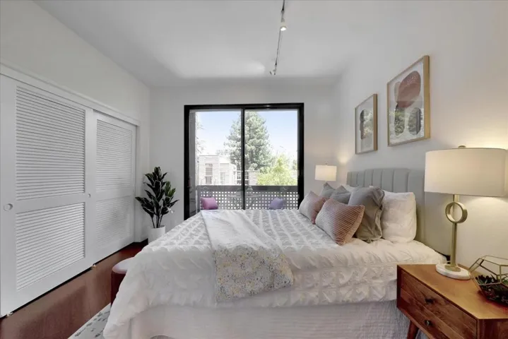 4250 El Camino Real A207, Palo Alto, California 94306