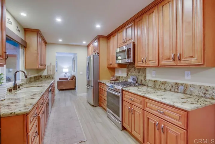 2840 Olive View Road, Alpine, California 91901