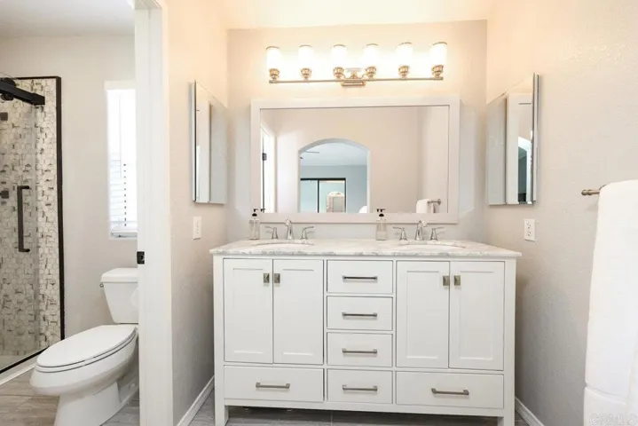 Dual Vanity big enough for two people