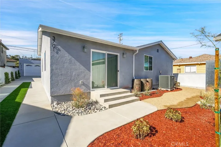 3701 E Wilton Street, Long Beach, California 90804