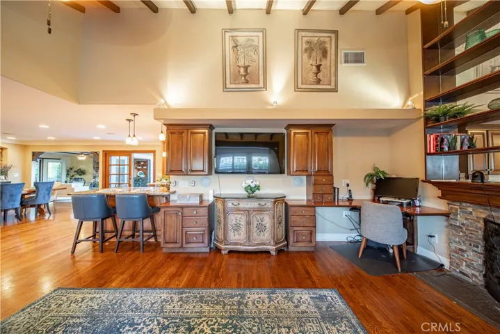 3161 Woodstock, Rossmoor, California 90720
