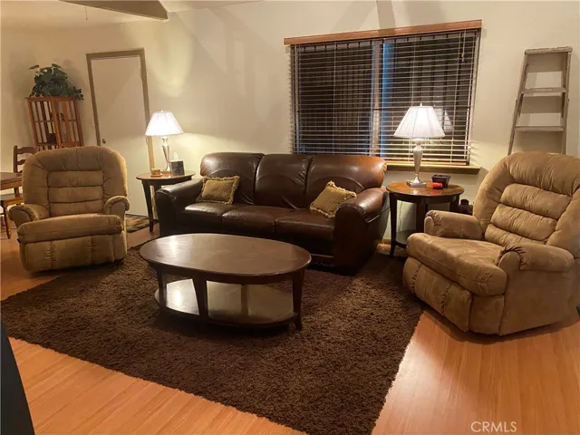 9520 Falls Road, Forest Falls, California 92339