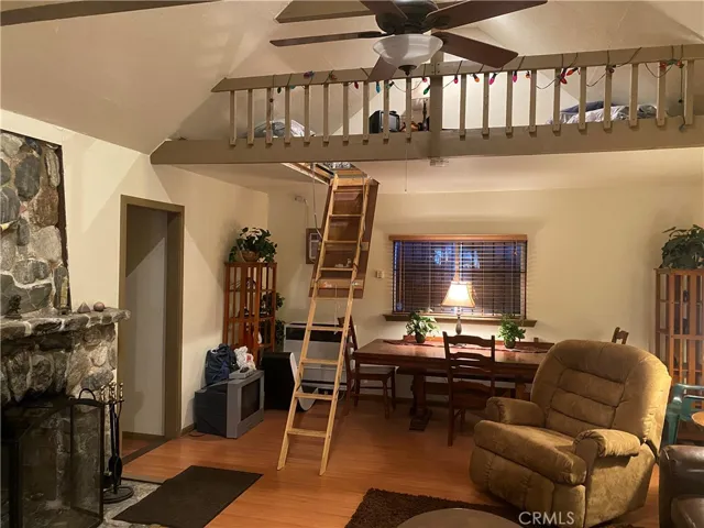 9520 Falls Road, Forest Falls, California 92339