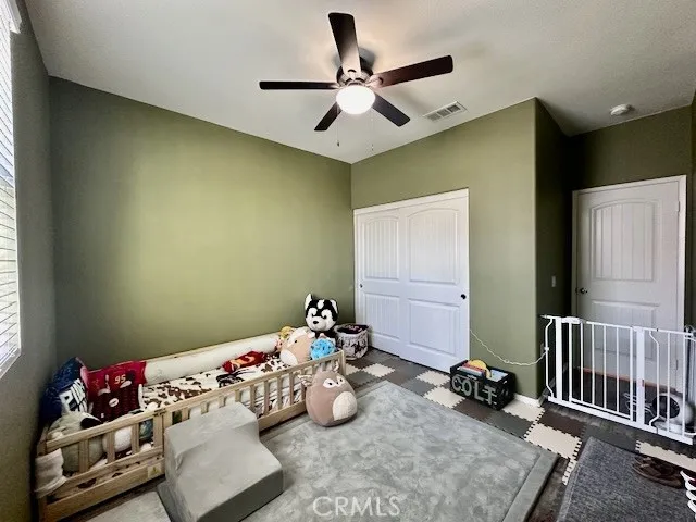 2nd bedroom