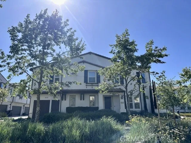 Front view of the property