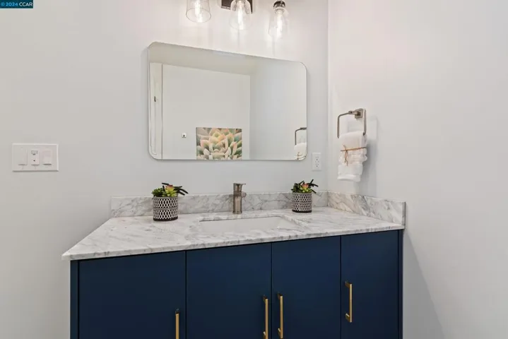 14 Washington Ln, Orinda, California 94563