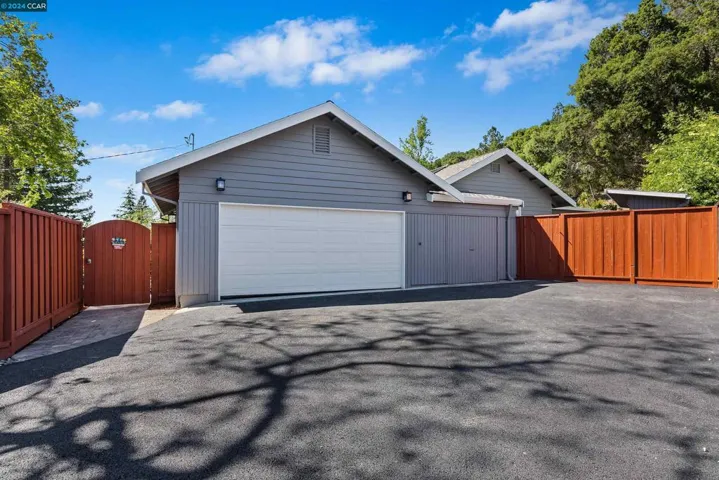 14 Washington Ln, Orinda, California 94563