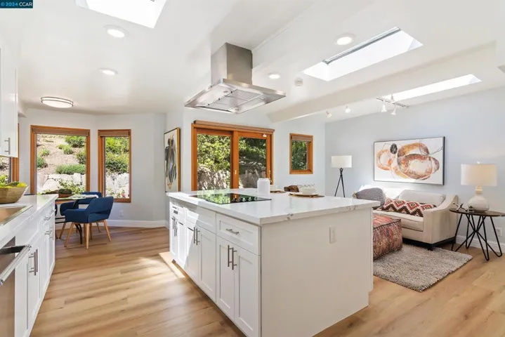 14 Washington Ln, Orinda, California 94563
