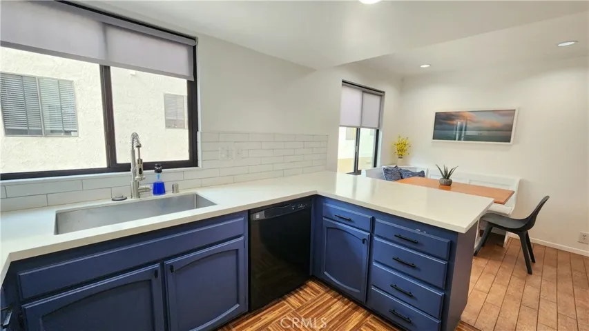 19451 Sherman Way 503, Reseda, California 91335