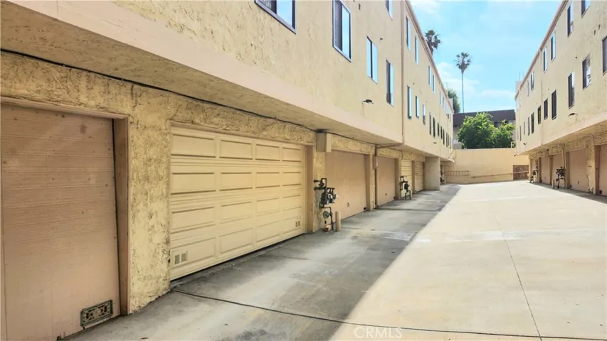 19451 Sherman Way 503, Reseda, California 91335