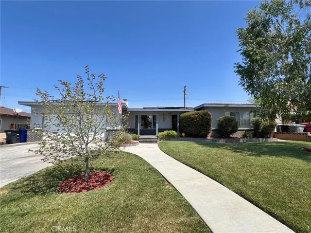 490 Myrtlewood Drive, Calimesa, California 92320