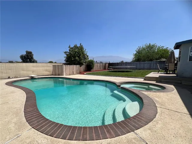 490 Myrtlewood Drive, Calimesa, California 92320
