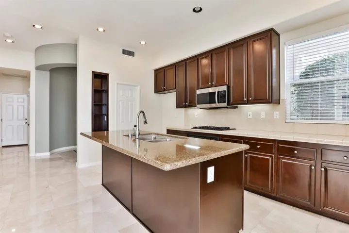 11477 Miro Circle, San Diego, California 92131